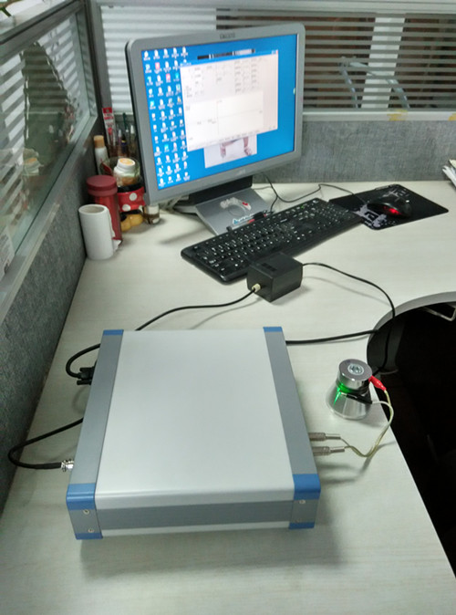 Máquina ultrassônica do analisador da impedância usada no ultrassom Labortory ou na fábrica