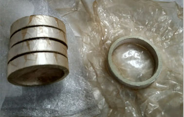 Discos cerâmicos piezoeléctricos Pzt5 de Tubuler internos e espessura exterior da superfície 7mm da prata